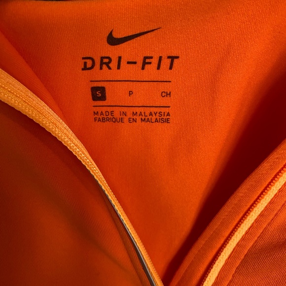 Nike dri fit half zip NWOT size small - Picture 4 of 4
